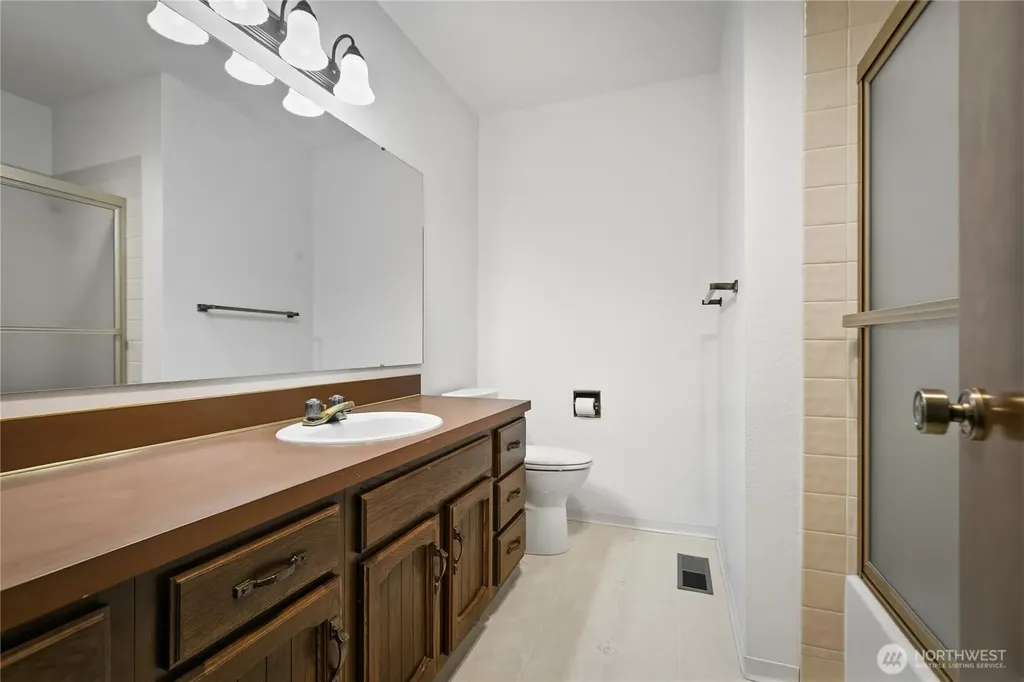 608 Anchor Place Selah WA 98942