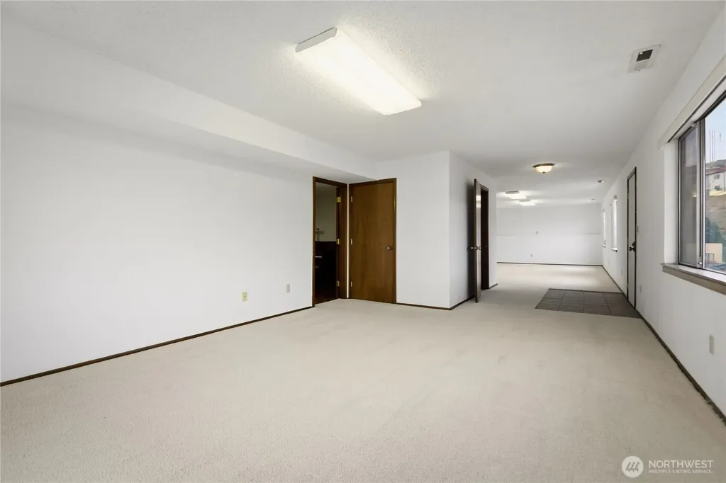 608 Anchor Place Selah WA 98942