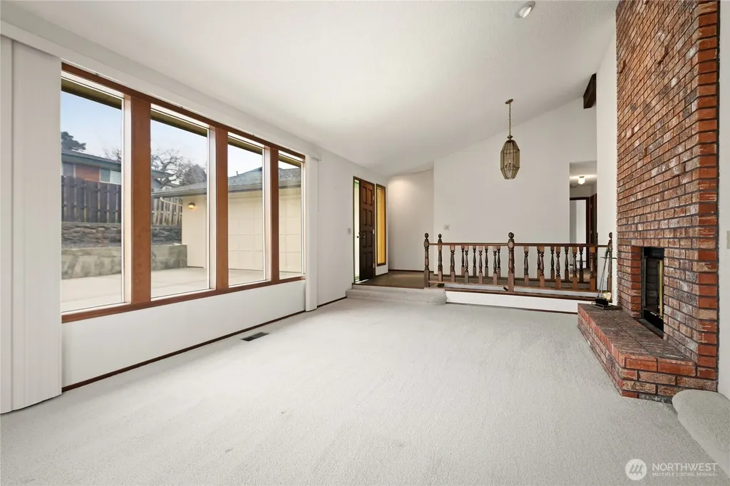 608 Anchor Place Selah WA 98942