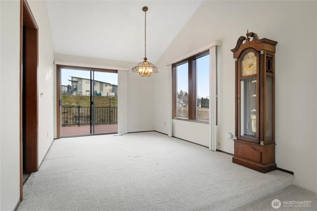 608 Anchor Place Selah WA 98942