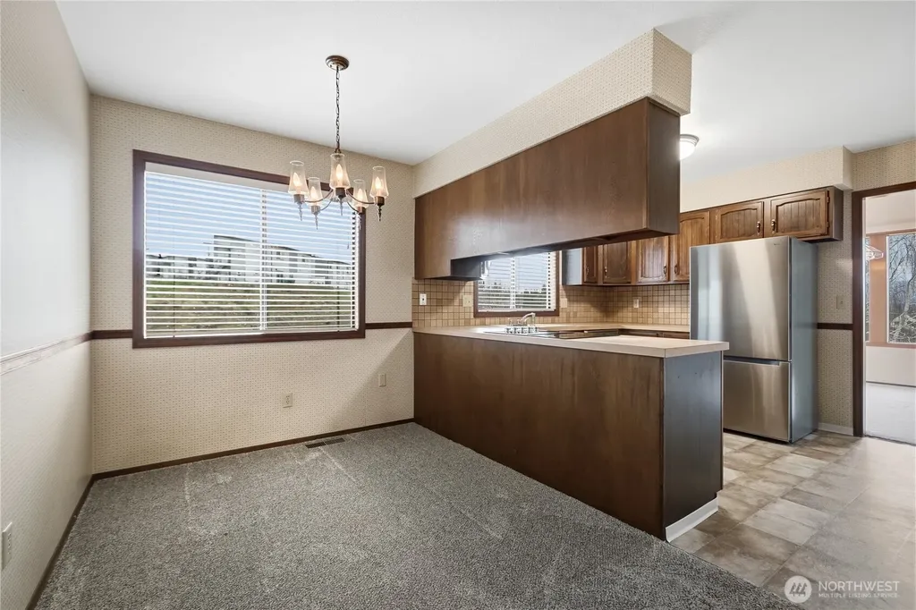 608 Anchor Place Selah WA 98942