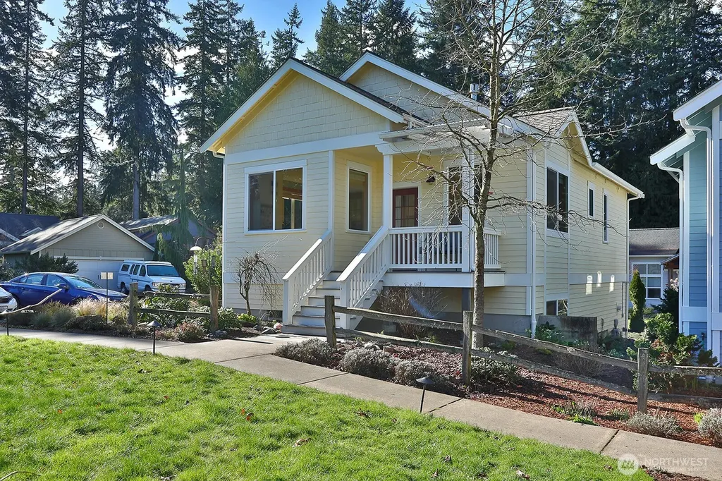 1043 Village Loop Langley WA 98260