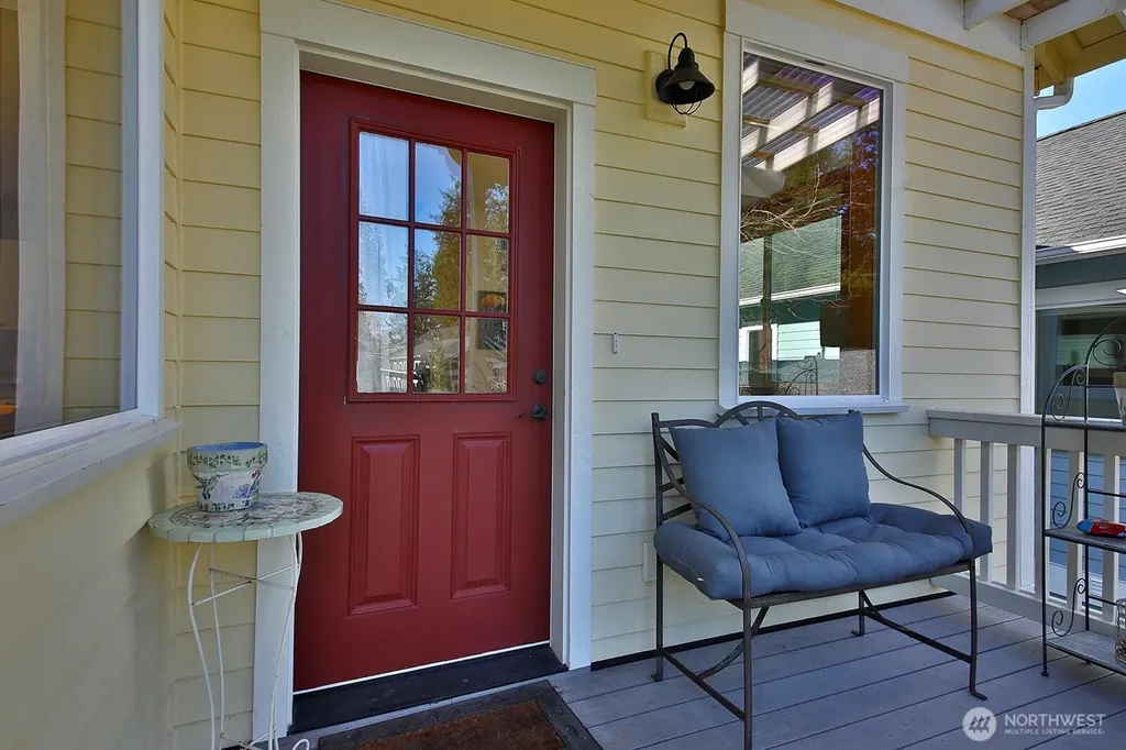 1043 Village Loop Langley WA 98260