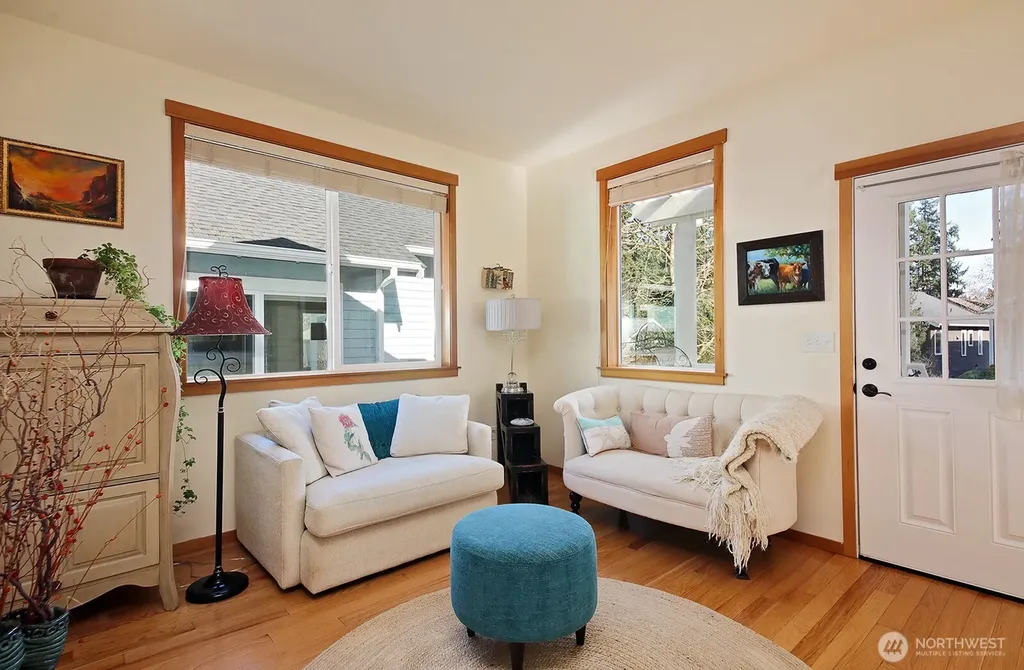1043 Village Loop Langley WA 98260