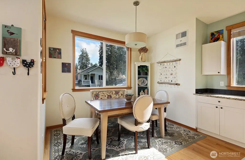1043 Village Loop Langley WA 98260
