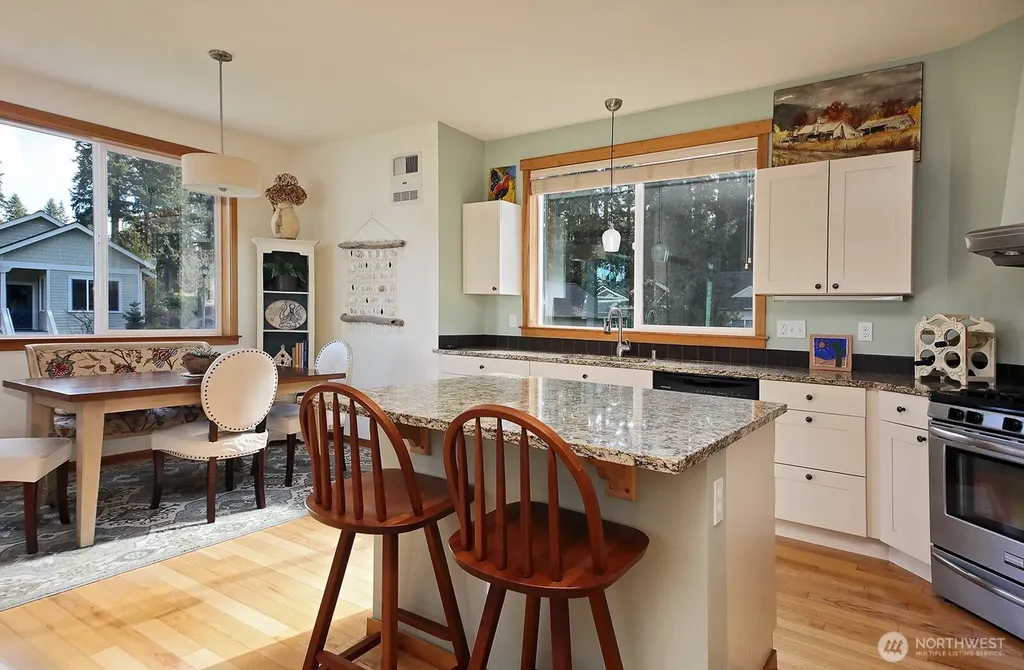 1043 Village Loop Langley WA 98260