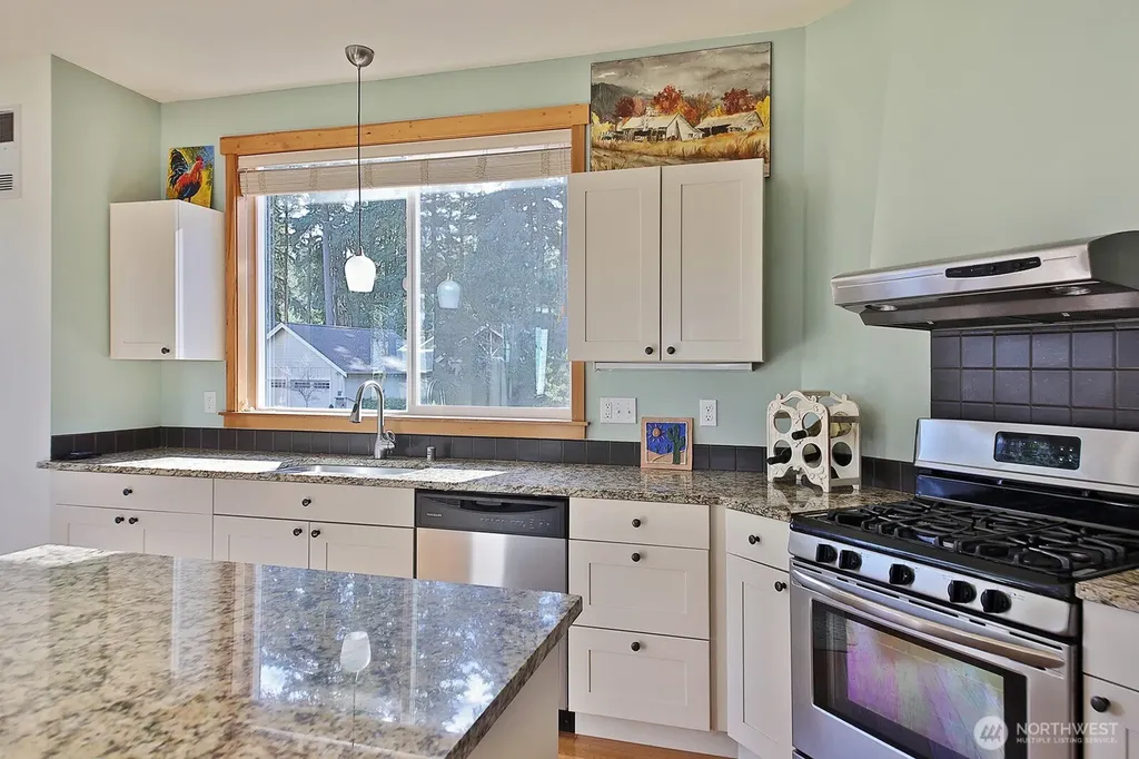 1043 Village Loop Langley WA 98260