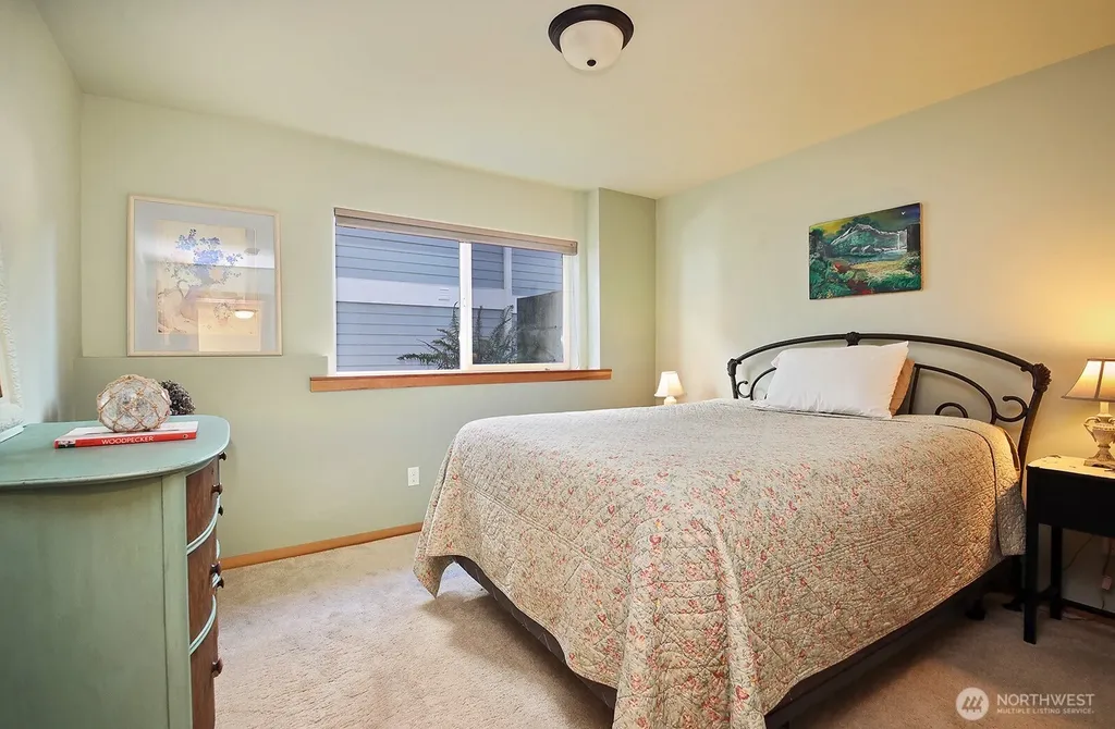 1043 Village Loop Langley WA 98260