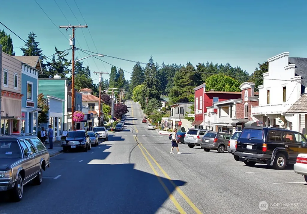 1043 Village Loop Langley WA 98260