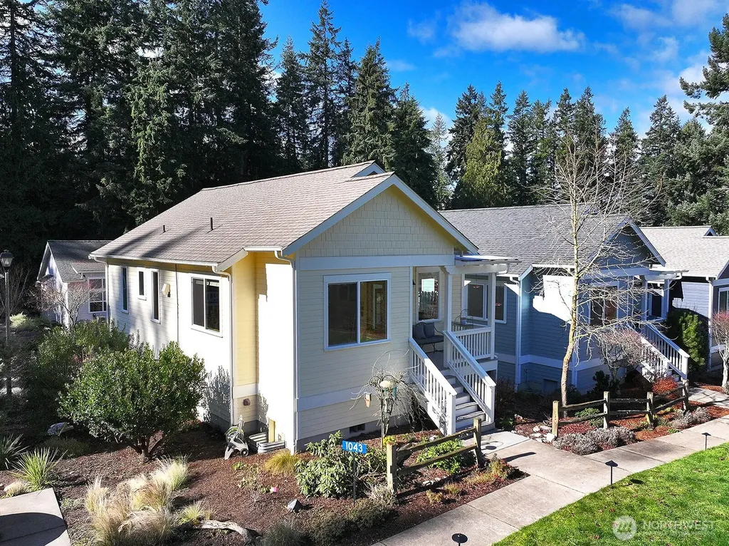 1043 Village Loop Langley WA 98260