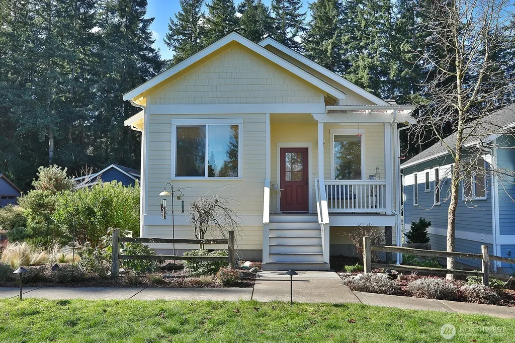 1043 Village Loop Langley WA 98260