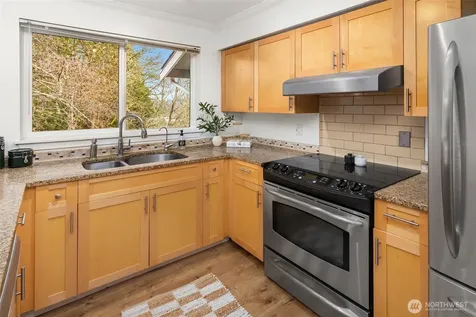 12023 NE 204th Place Bothell WA 98011