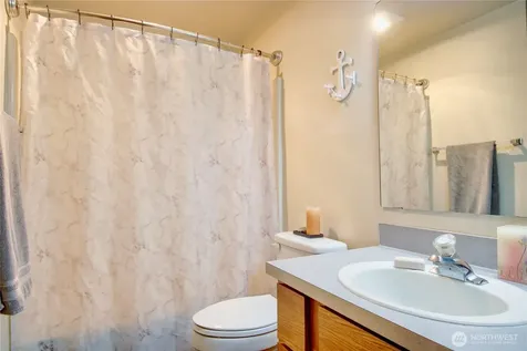 811 S Laventure Road Mount Vernon WA 98274