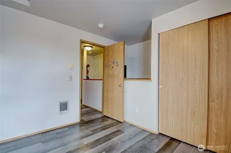 811 S Laventure Road Mount Vernon WA 98274
