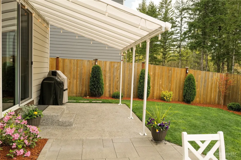 30098 220th Avenue SE Covington WA 98042