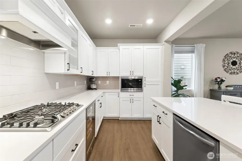 30098 220th Avenue SE Covington WA 98042