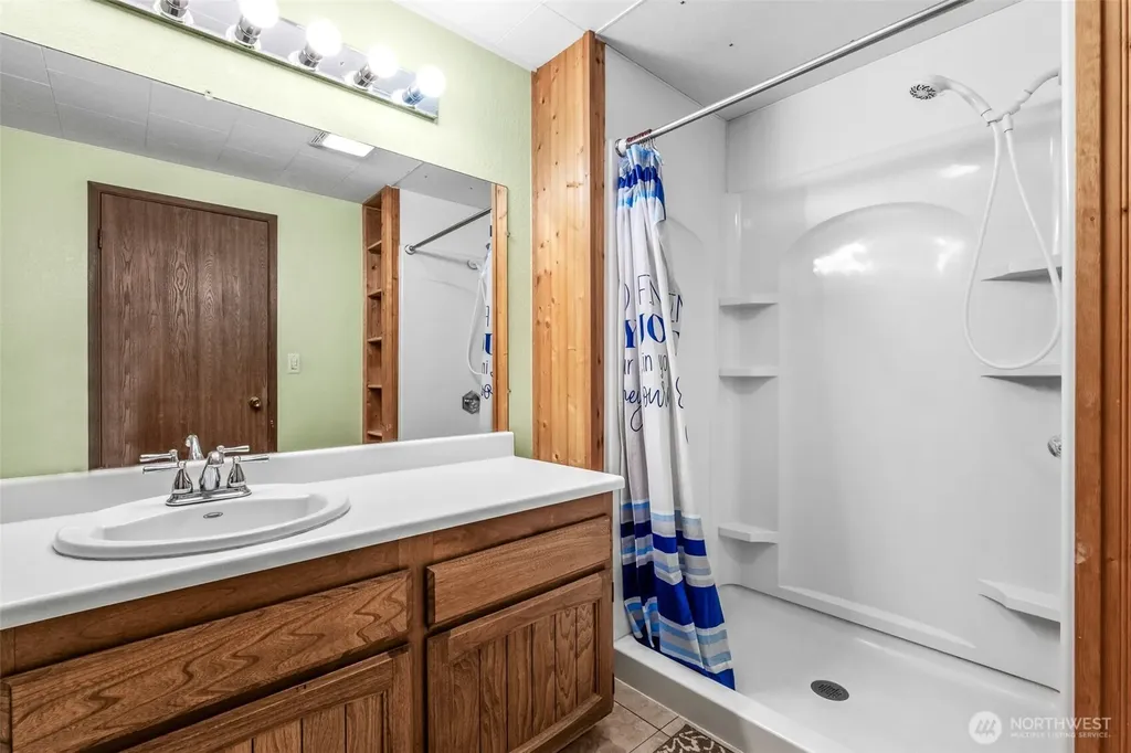 19773 W Highway 28 Quincy WA 98848