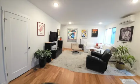 1524 13th Avenue S Seattle WA 98144