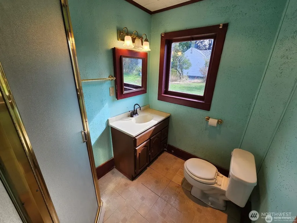 1610 Ironwood Street Oroville WA 98844