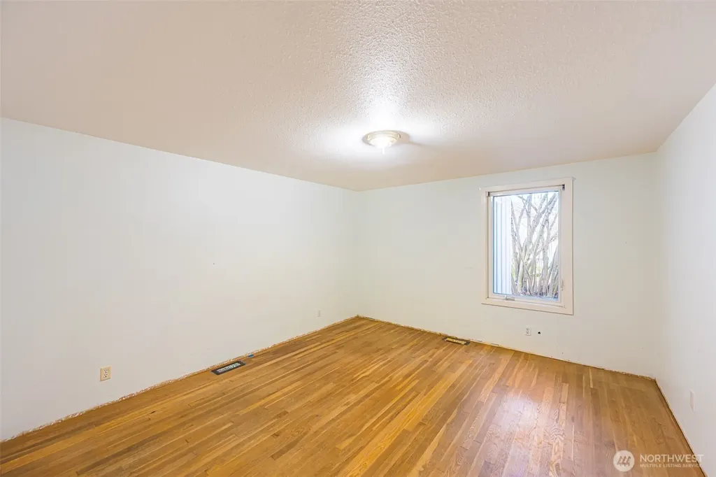 7171 Old Olympic Highway Sequim WA 98382