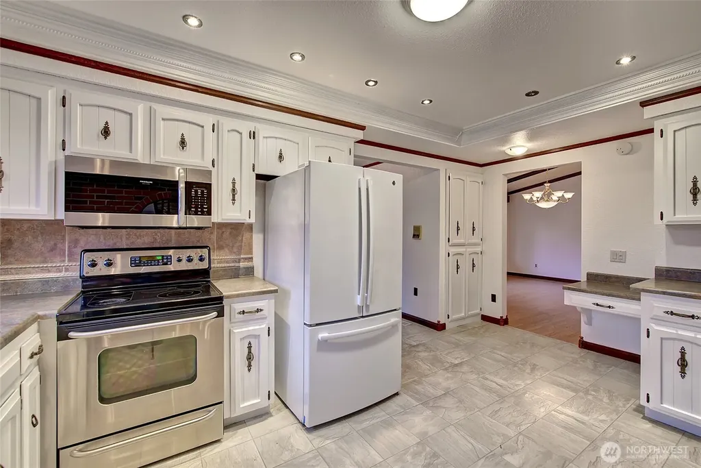 5008 169th Street SE Bothell WA 98012