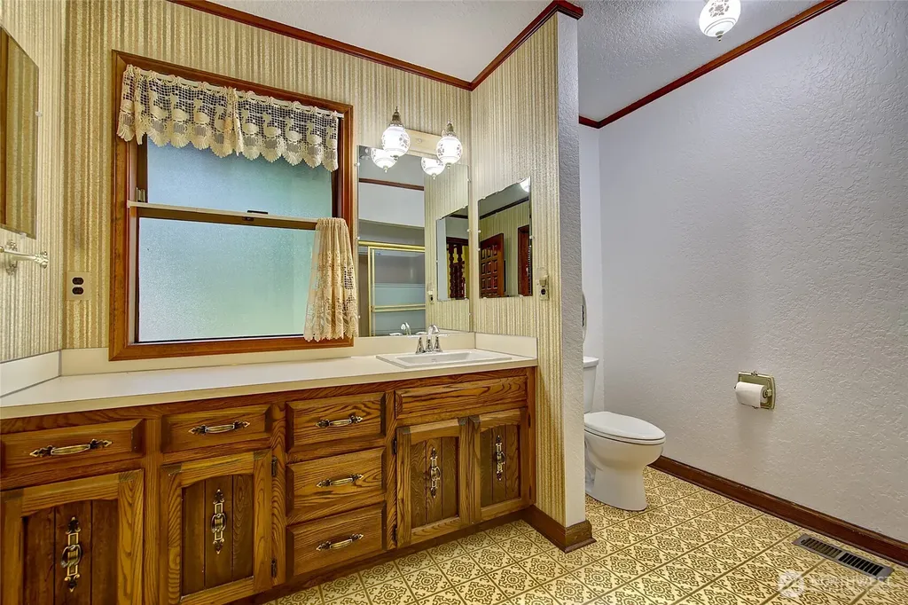5008 169th Street SE Bothell WA 98012