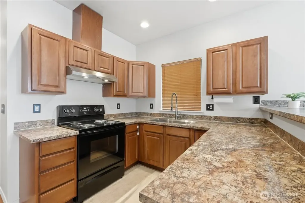 7205 E G Street Tacoma WA 98404