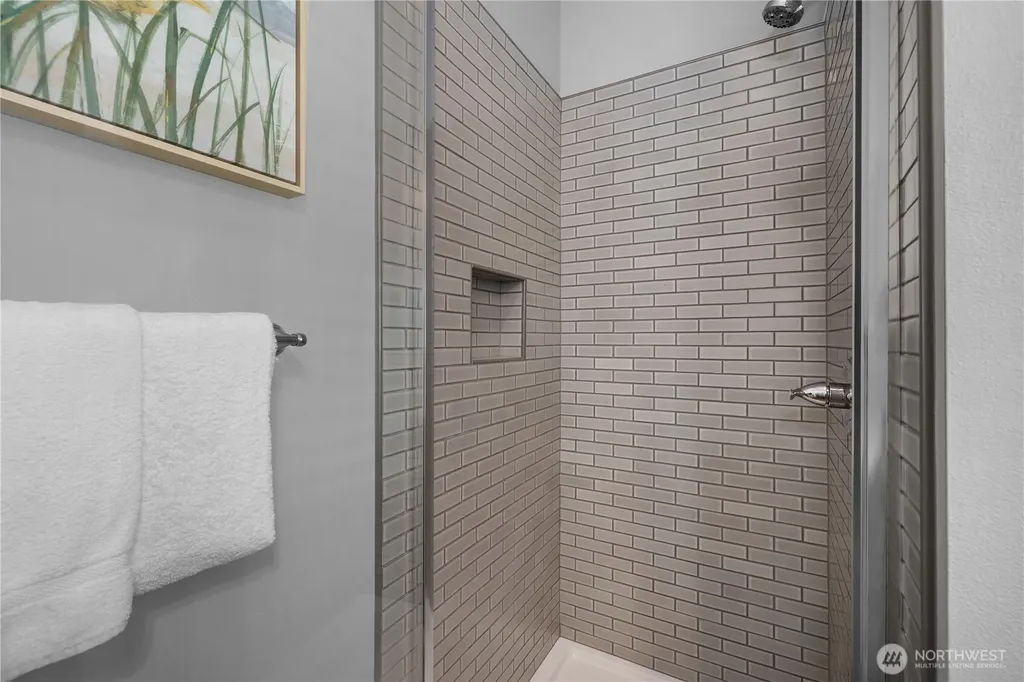 40 Bungalow Loop Pacific Beach WA 98571
