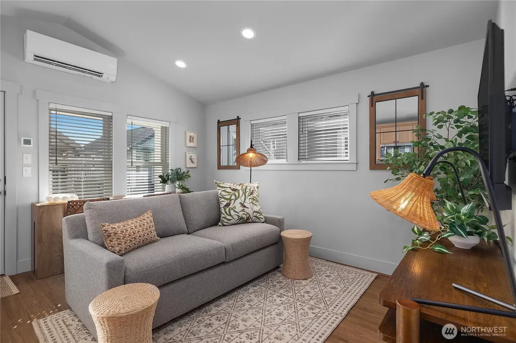 40 Bungalow Loop Pacific Beach WA 98571