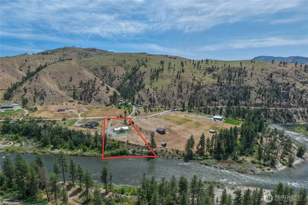 87 Burma Road Methow WA 98834