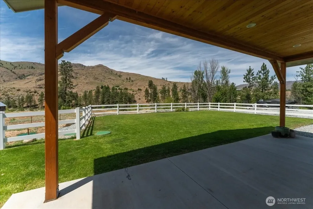 87 Burma Road Methow WA 98834
