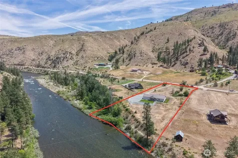 87 Burma Road Methow WA 98834