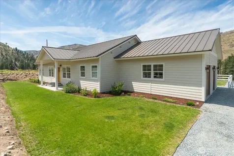87 Burma Road Methow WA 98834