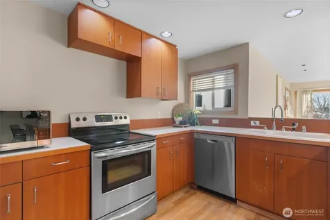 3200 Alki Avenue SW Seattle WA 98116