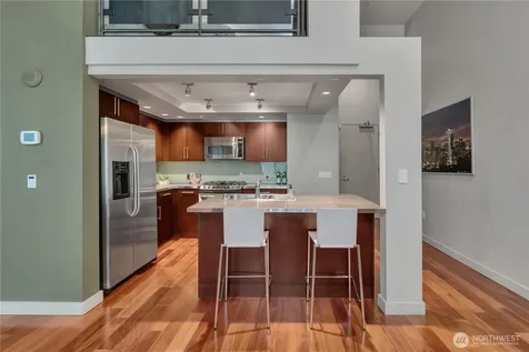 900 Lenora Street Seattle WA 98121