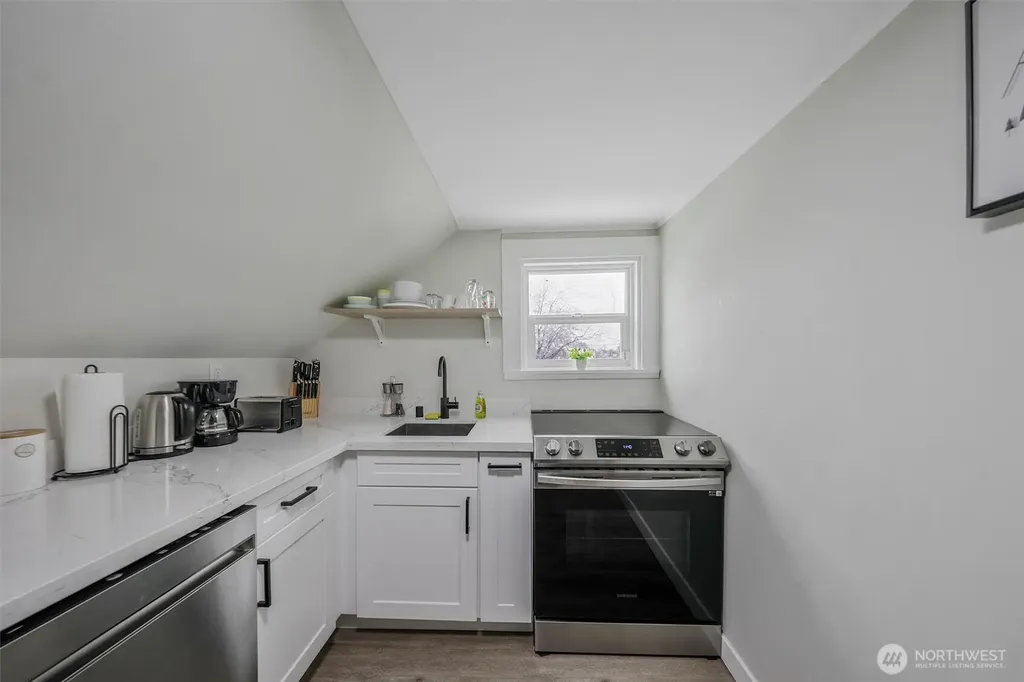 621 Houser Way S Renton WA 98057