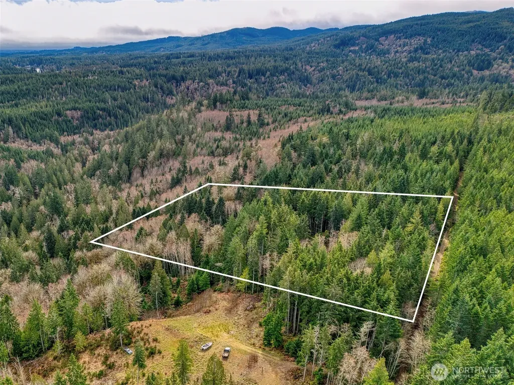 2 Larson Lane NW Seabeck WA 98380