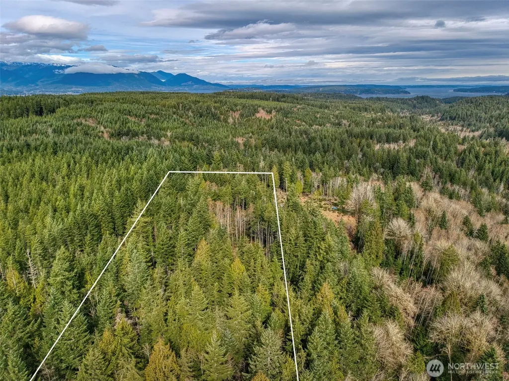 2 Larson Lane NW Seabeck WA 98380