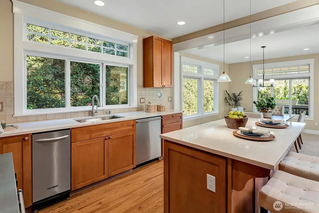 412 15th Avenue Kirkland WA 98033