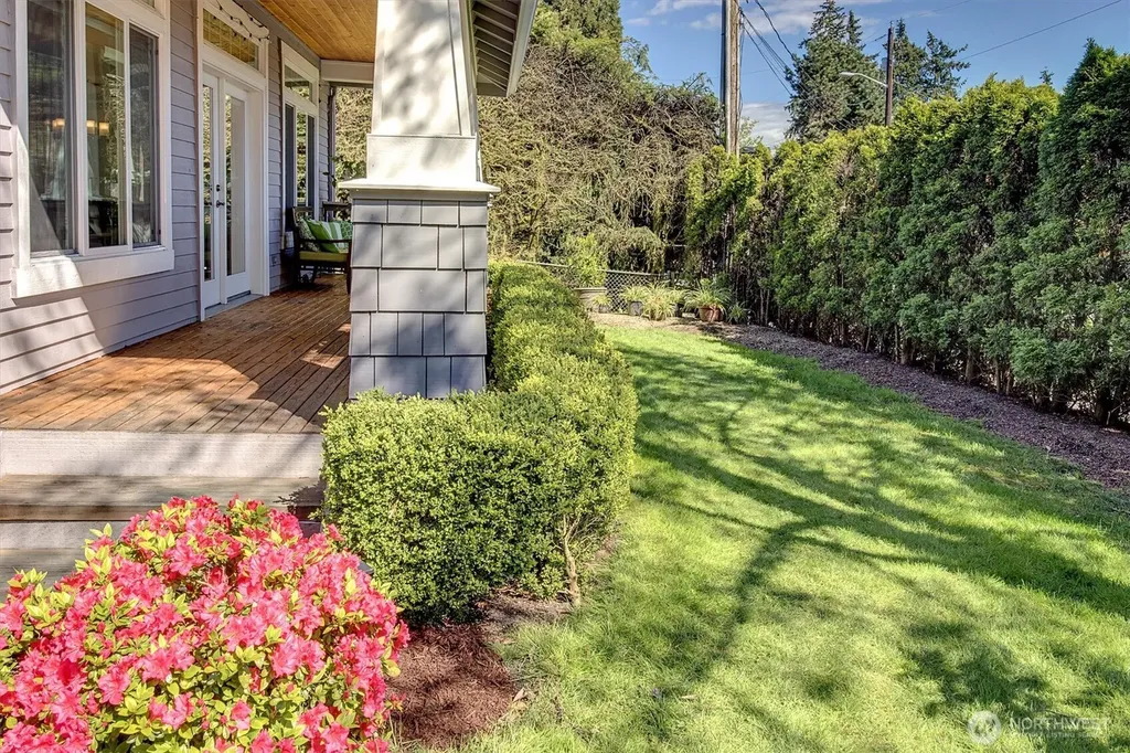 412 15th Avenue Kirkland WA 98033