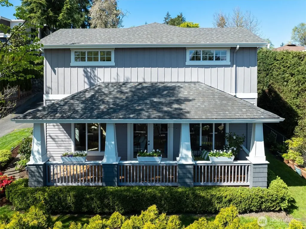 412 15th Avenue Kirkland WA 98033