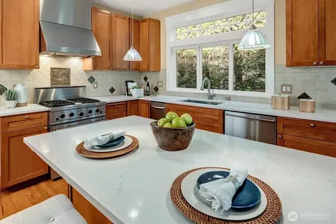 412 15th Avenue Kirkland WA 98033