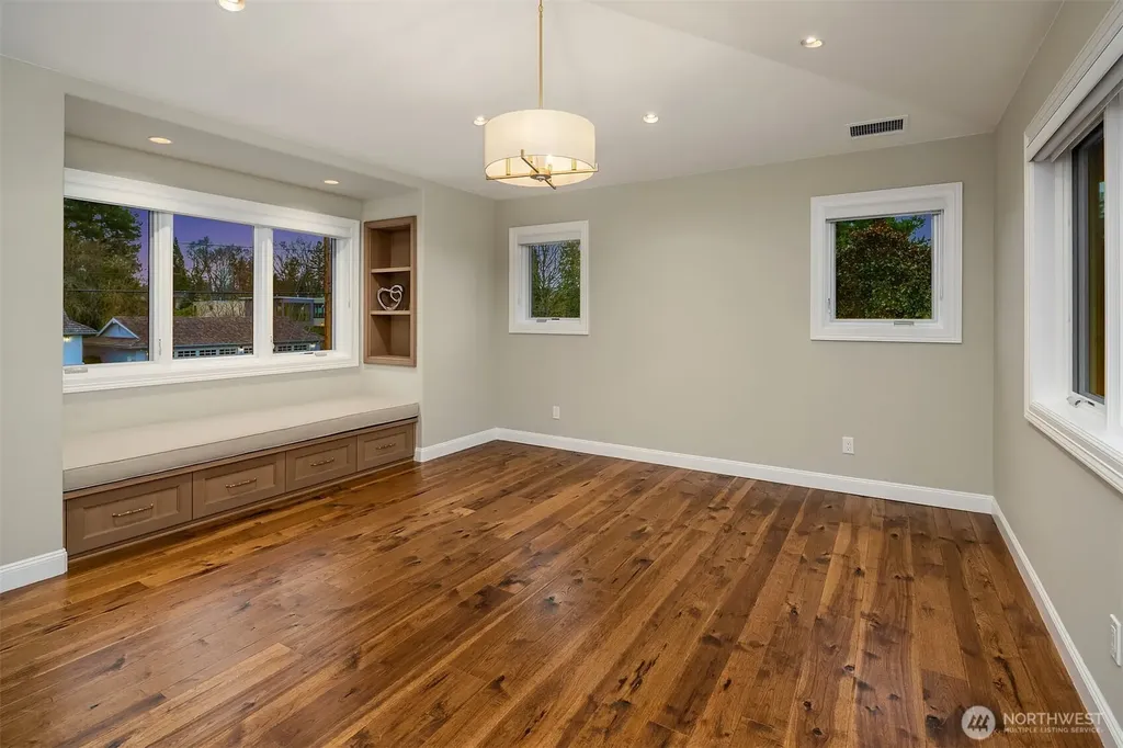 854 Evergreen Point Road Medina WA 98039