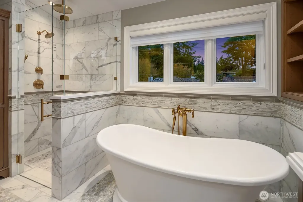 854 Evergreen Point Road Medina WA 98039