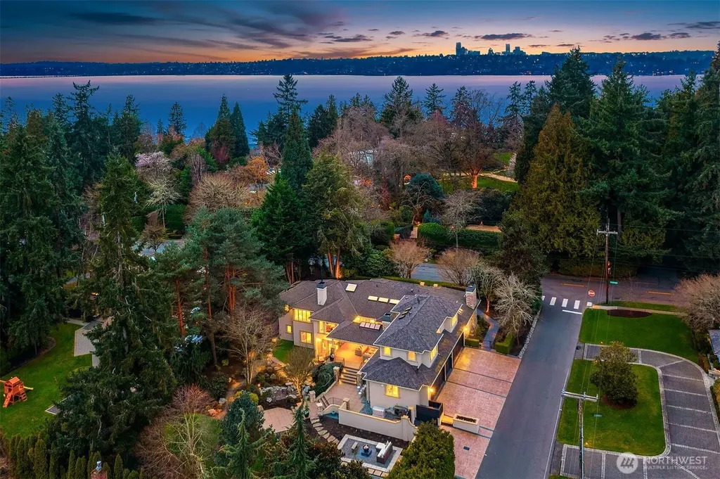854 Evergreen Point Road Medina WA 98039