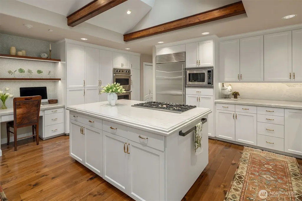 854 Evergreen Point Road Medina WA 98039