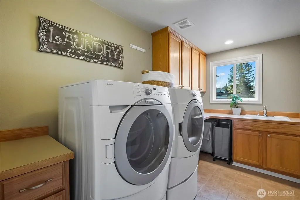 6101 152nd Street SE Snohomish WA 98296