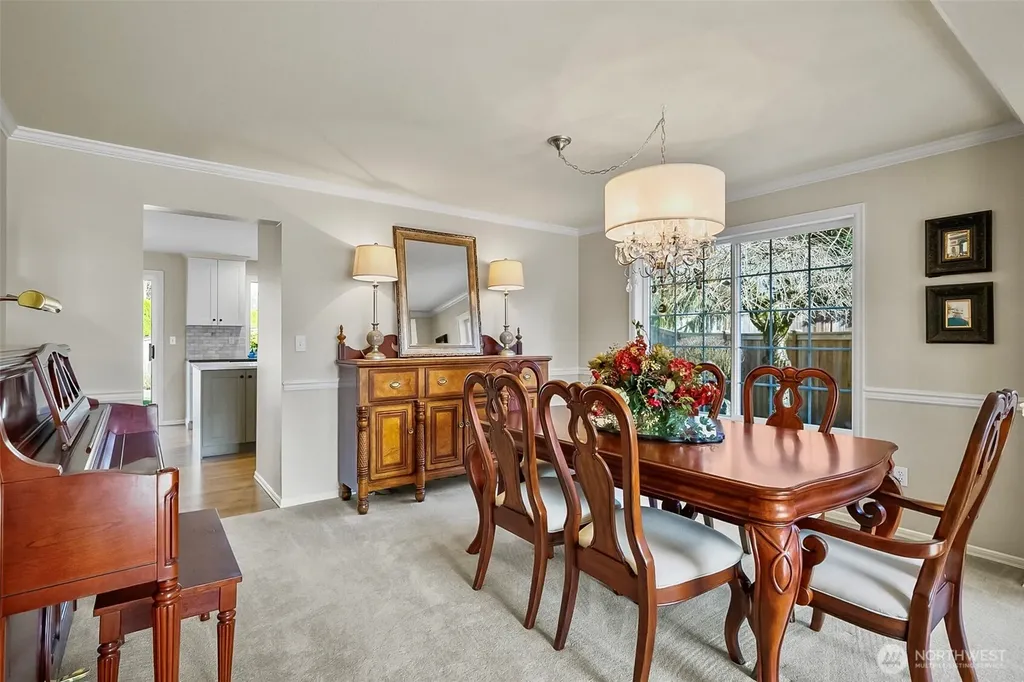 6101 152nd Street SE Snohomish WA 98296
