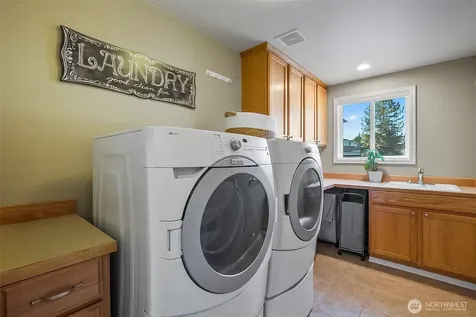 6101 152nd Street SE Snohomish WA 98296