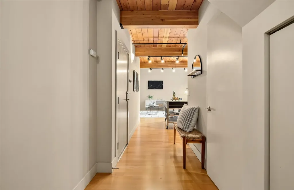 530 Broadway E Seattle WA 98102